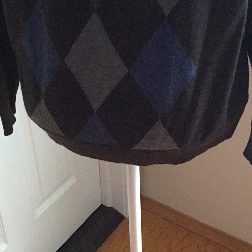 EUC brown argyle sweater - Picture 4 of 5